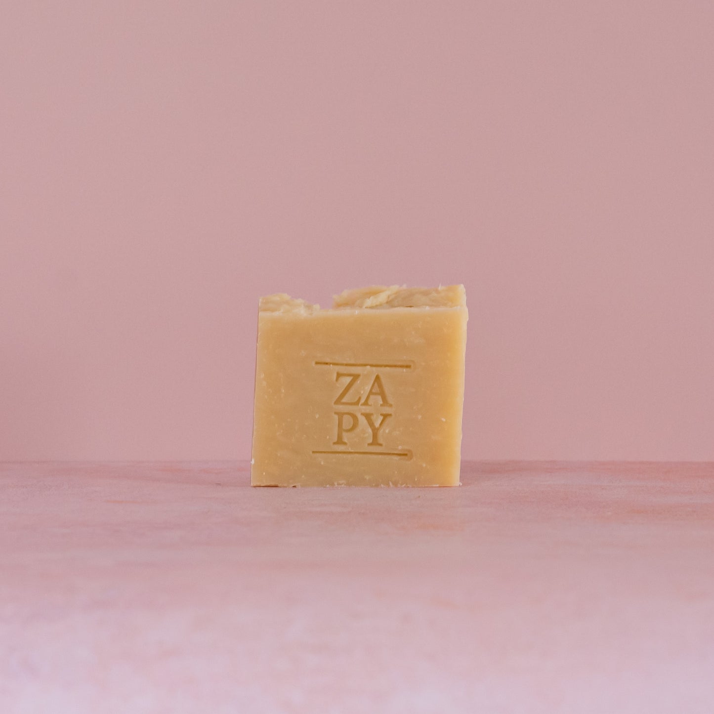 Veganistische babyzeep met jojobaolie, zonder schadelijke chemicaliën, perfect voor dagelijkse verzorging